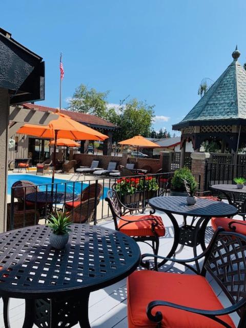 Coachman Inn Оук Харбър Екстериор снимка